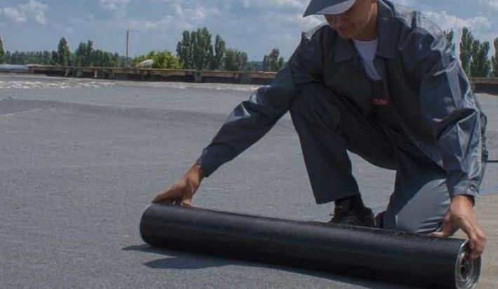 У Запоріжжі судитимуть підрядника, який завищив вартість ремонту даху лікарні на майже 200 тисяч гривень