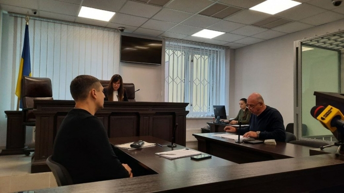 У Запоріжжі суд розглядає справу самопроголошеної голови ЦА Пологівського району. Вона оголошена в міжнародний розшук