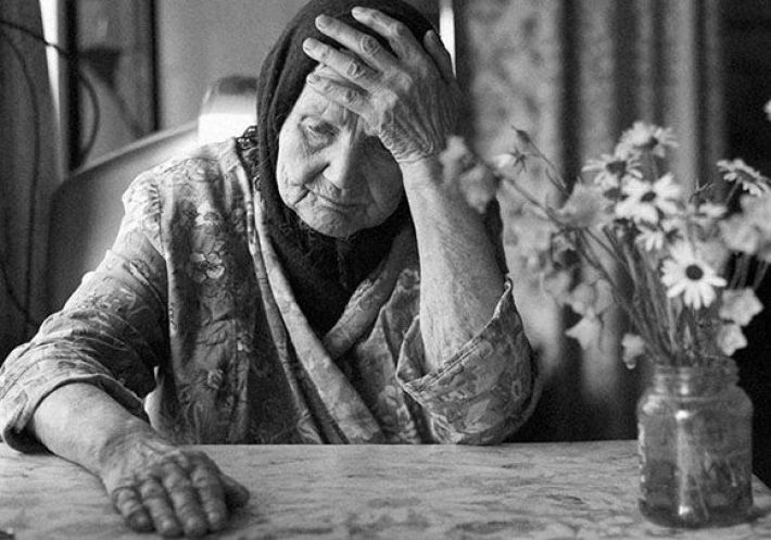 У Запоріжжі робітниця пошти вкрала у бабусі пенсію