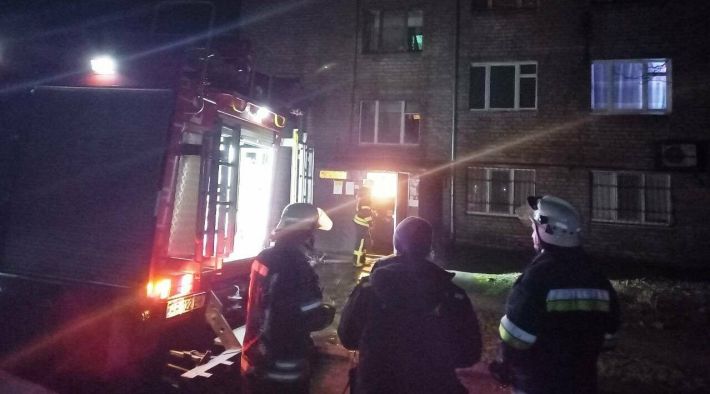 У Запоріжжі вночі сталася пожежа в багатоповерхівці
