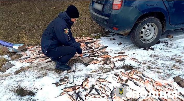 У Запоріжжі затримали браконьєрів – на 380 тисяч гривень риби “наловили” (фото)