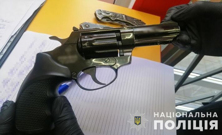 В Запоріжжі затримали чоловіка, який влаштував стрілянину в кафе