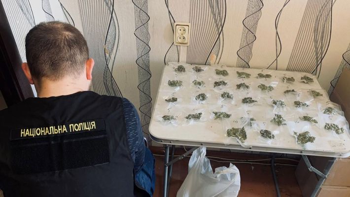 У Запоріжжі затримали групу наркодилерів