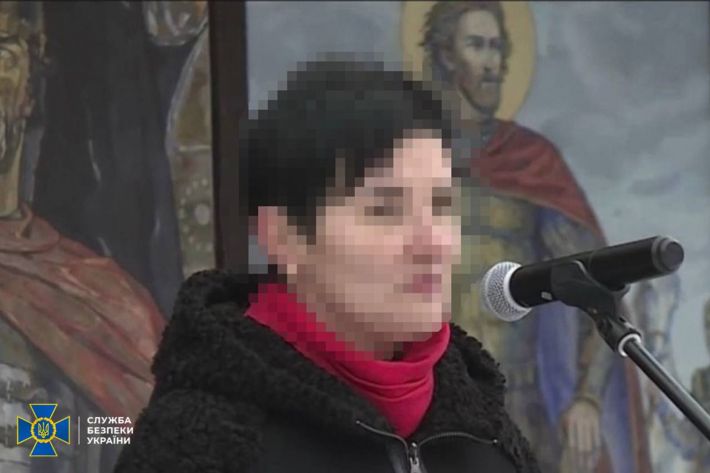 СБУ повідомила про підозру зрадниці, яка допомагає країні-агресору підтримувати окупаційний режим у Кам’янка-Дніпровському районі
