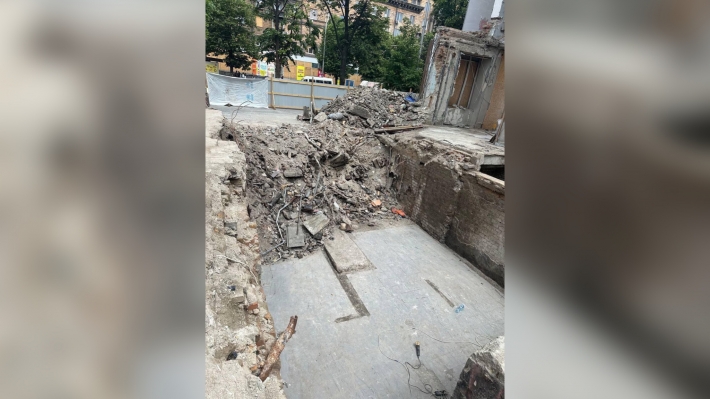 У Запоріжжі тривають роботи по відновленню будинків