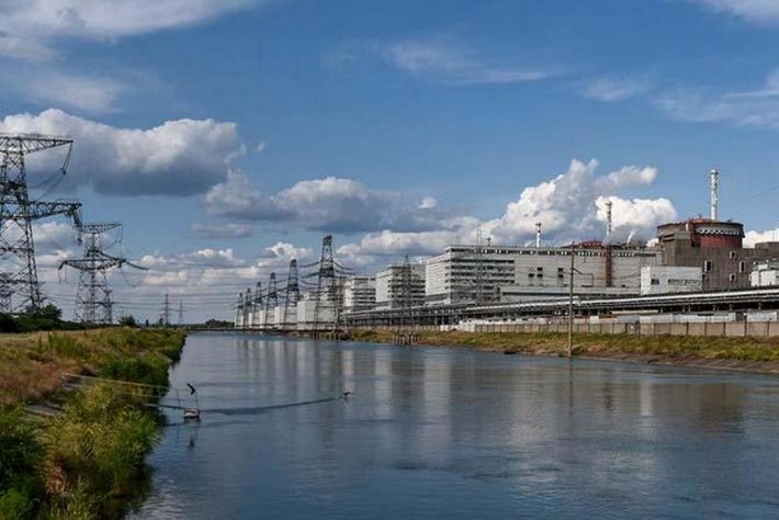 У Запоріжжі рівень води в нижньому б’єфі впав нижче за норму більш ніж на 2,6 метра