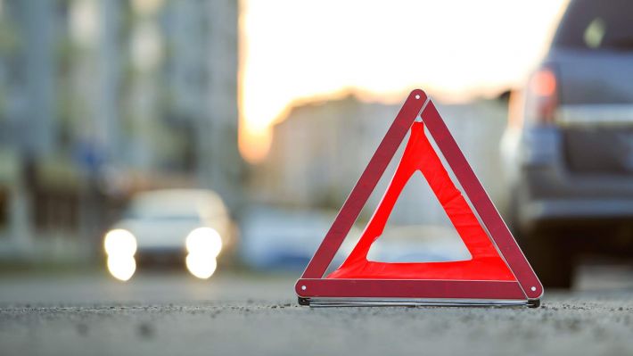 На центральному проспекті Запоріжжя зіткнулися два автомобілі