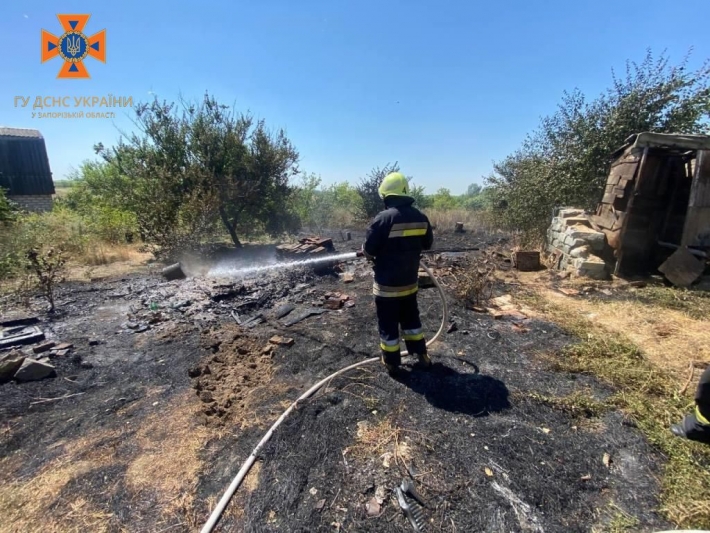 За минулу добу Запорізькі рятувальники ліквідували 30 пожеж до виникли унаслідок спеки
