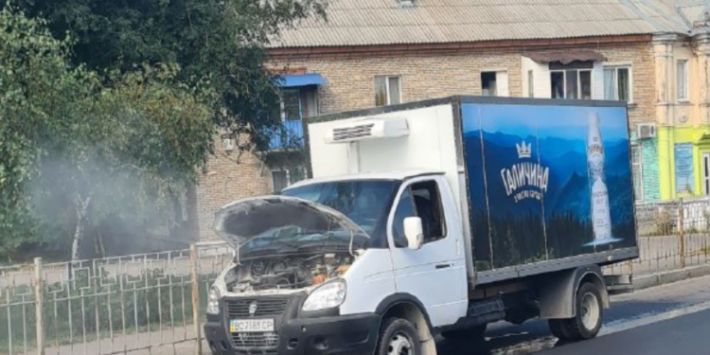 У Запоріжжі під час руху загорілася Газель