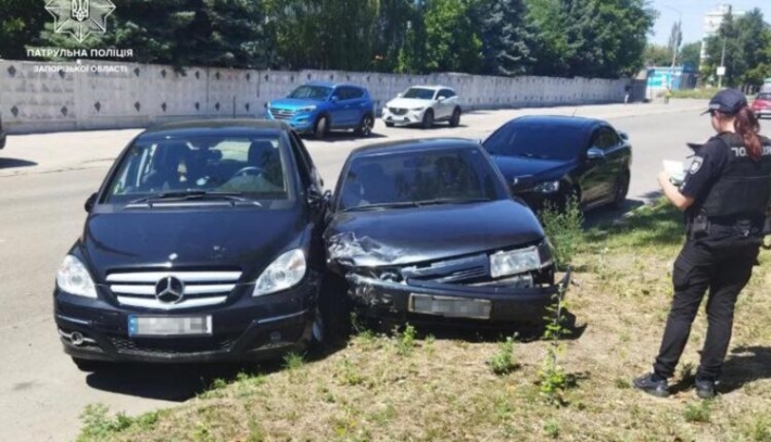 У Запоріжжі водій під наркотиками потрапив у аварію (Фото)