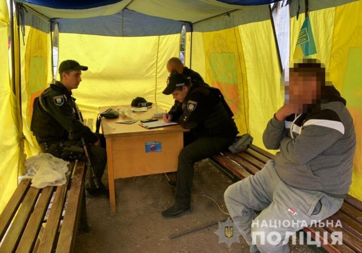 У Запоріжжі п’яний водій пропонував хабар поліцейському