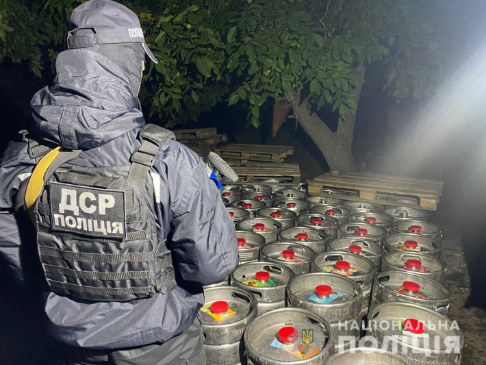 У Запоріжжі накрили підпільне виробництво “сидра”