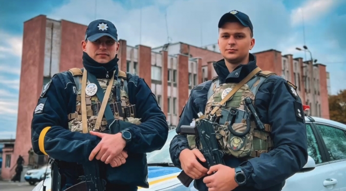 Запорізькі патрульні врятували чоловіка, що хотів вкоротити собі віку (відео)