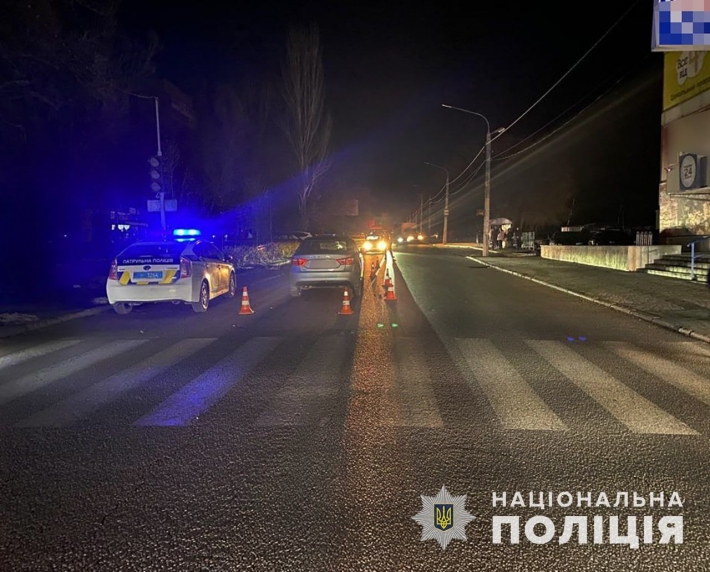 У Запоріжжі п’яний водій збив неповнолітню дитину та її матір- дитина в реанімації