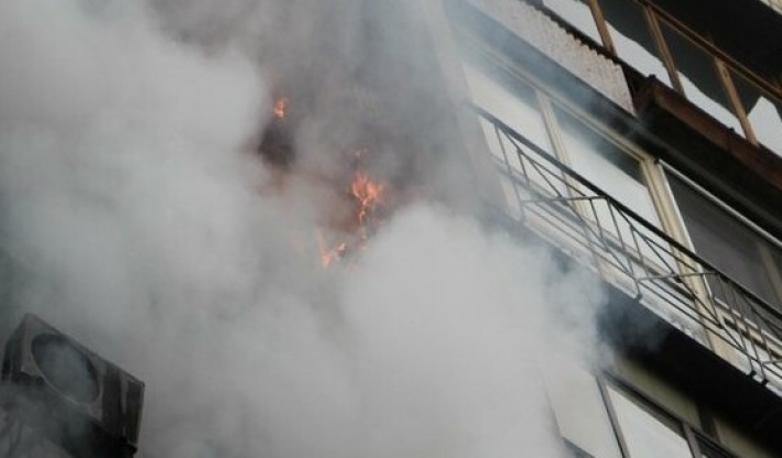У Запоріжжі під час пожежі в багатоповерхівці загинув чоловік