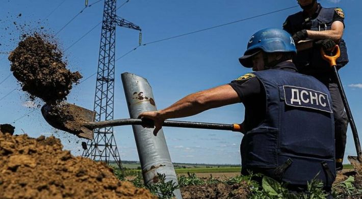 Запорізькі сапери знищили залишки ракети від ЗРК “Тор”