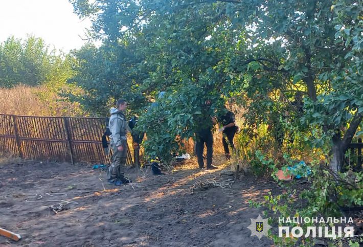 Вдарив кілька разів ножом і викинув тіло у колодязь: у Запорізькій області розслідують “алкогольне” вбивство
