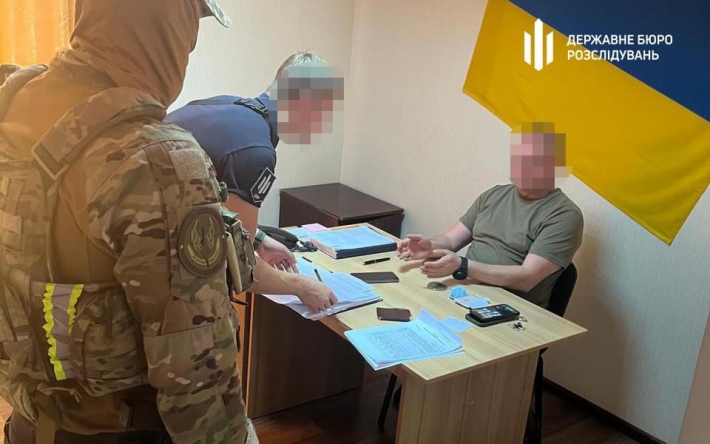 Перед судом постане запорізький ексвоєнком, якого ДБР викрило на організації корупційної схеми з бойовими виплатами підлеглим