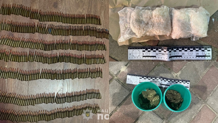 У жителя Запоріжжя поліцейські вилучили канабіс та альфа-PVP на суму близько 200 000 гривень