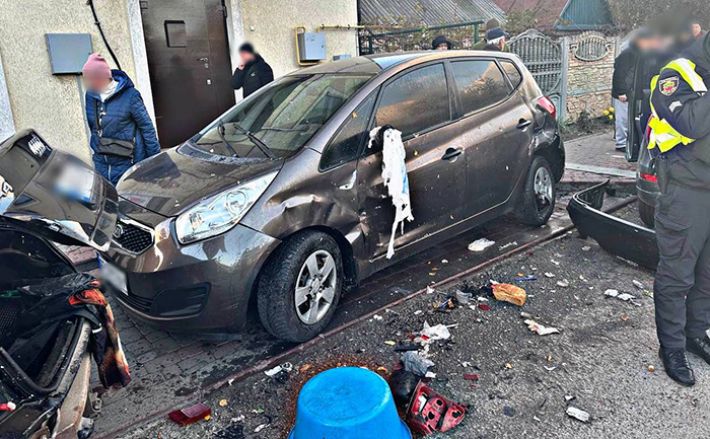 У Запоріжжі через ДТП ускладнено рух транспорту (фото)