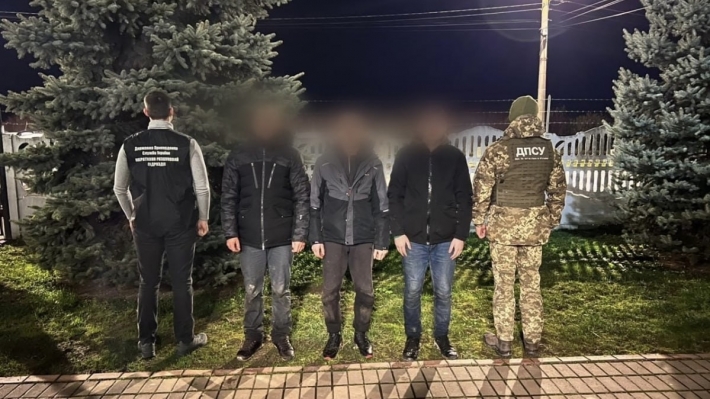 Жителів Житомирщини та Запоріжжя спіймали за 600 метрів від кордону з Угорщиною